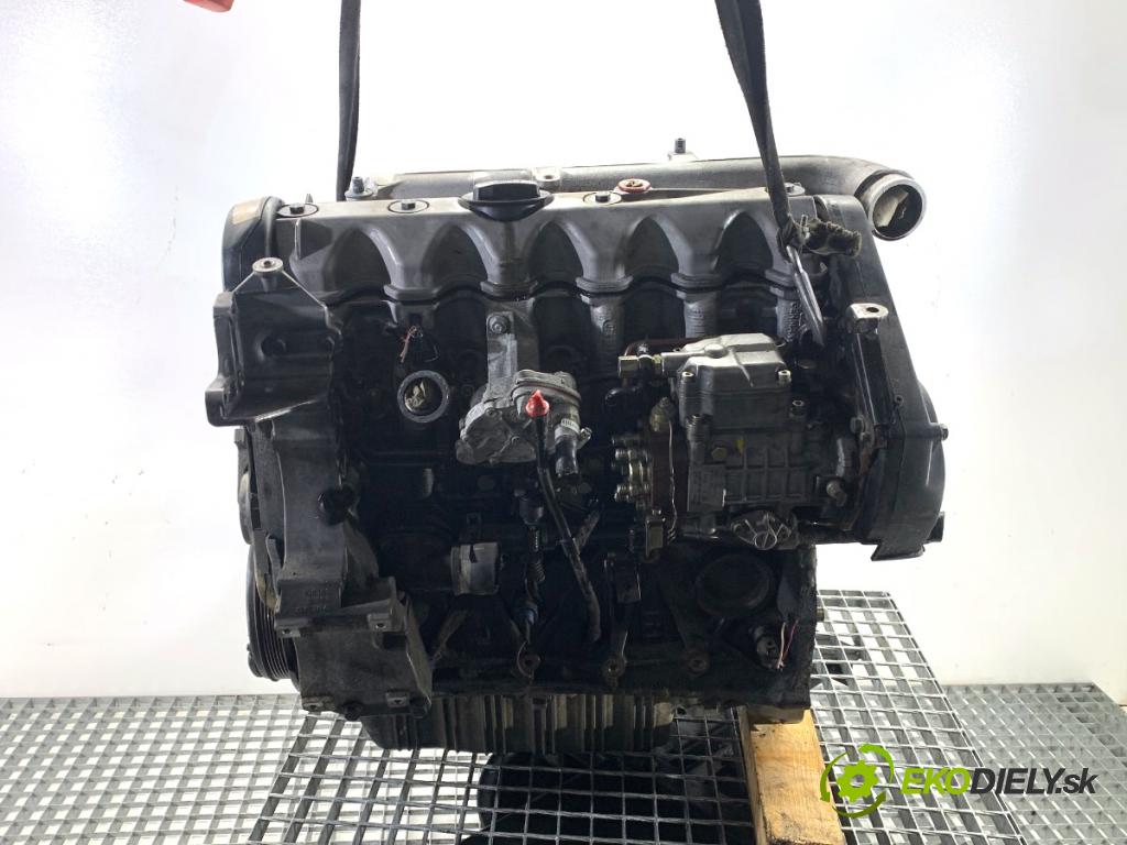 VOLVO V70 II Kombi 2000 103 kW 2.5 TDI 2460 motor D5252T (Motor)