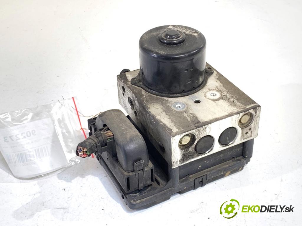 VOLVO V70 II Kombi 2000 103 kW 2.5 TDI 2460 Pumpa ABS 8634411 (Pumpa ABS)
