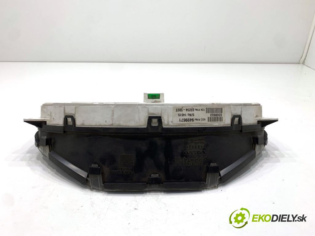 VOLVO V70 II Kombi 2000 103 kW 2.5 TDI 2460 Prístrojovka 9499671 9459821 (Prístrojová doska)