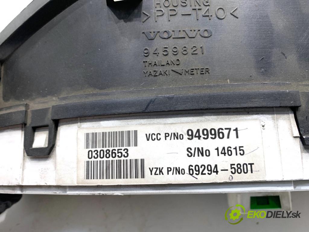 VOLVO V70 II Kombi 2000 103 kW 2.5 TDI 2460 prístrojovka 9499671 9459821 (Přístrojová deska)