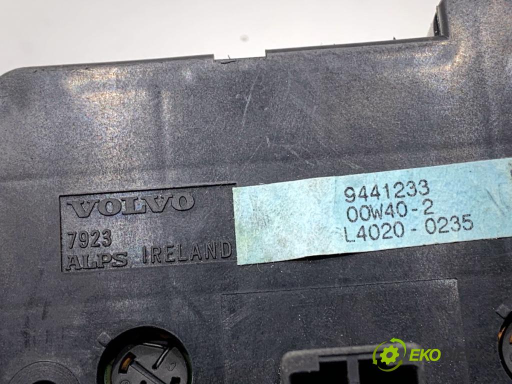 VOLVO V70 II Kombi 2000 103 kW 2.5 TDI 2460 Prepínač nastavenia svetiel 9441233 (Prepínacie páčky pod volantom)