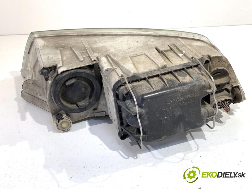 SKODA OCTAVIA II liftback 2004 103 kW 2.0 TDI 1968 Svetlomet pravy predný