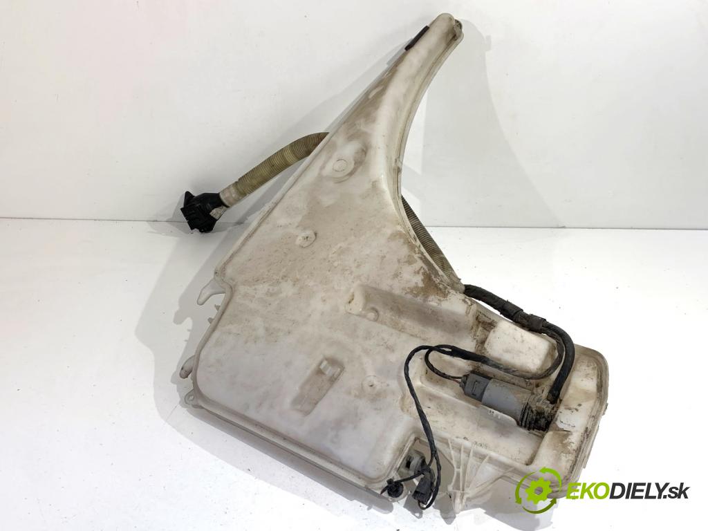 BMW E90 sedan 2006 120 kW 320 d 1995 Nádržka ostrekovačov 7124231