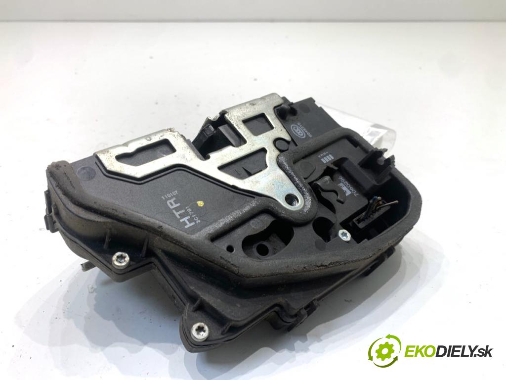 BMW E90 sedan 2006 120 kW 320 d 1995 zámok Dvere pravy zad 7060296
