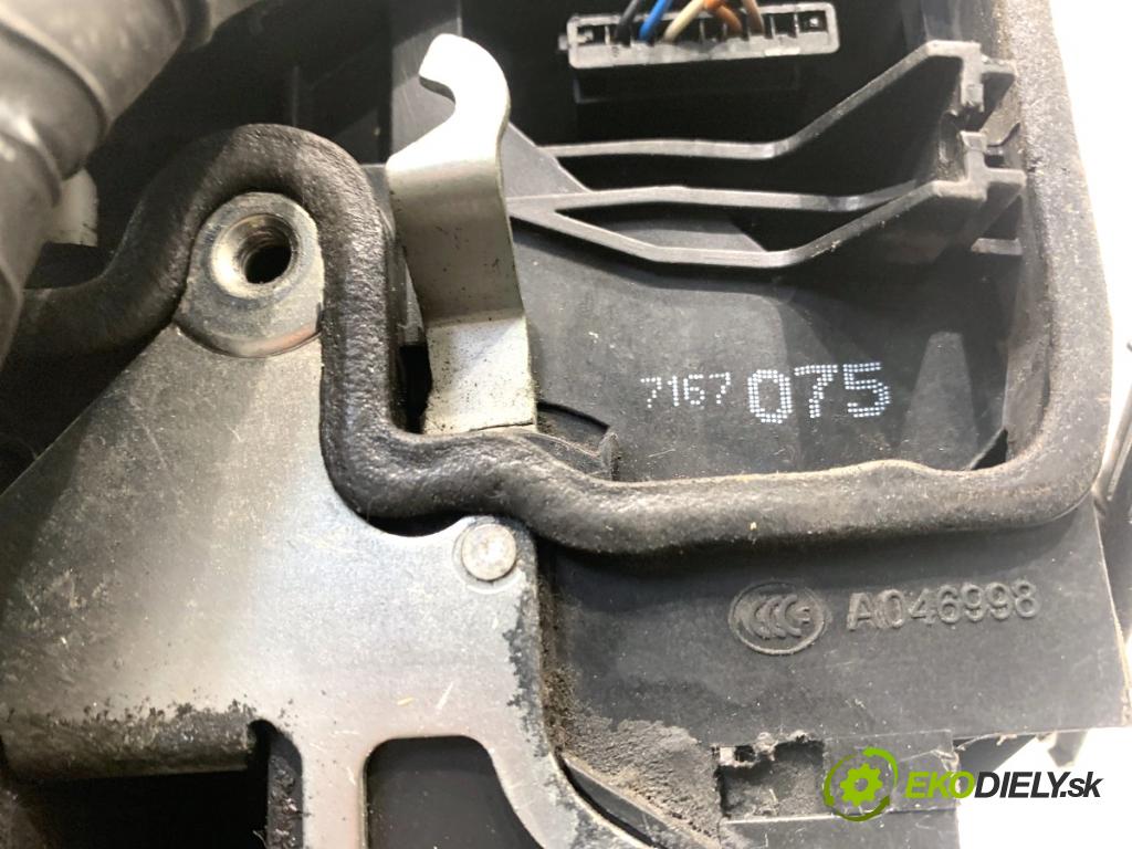 BMW E90 sedan 2006 120 kW 320 d 1995 zámok dveře levý zadní část 7167075
