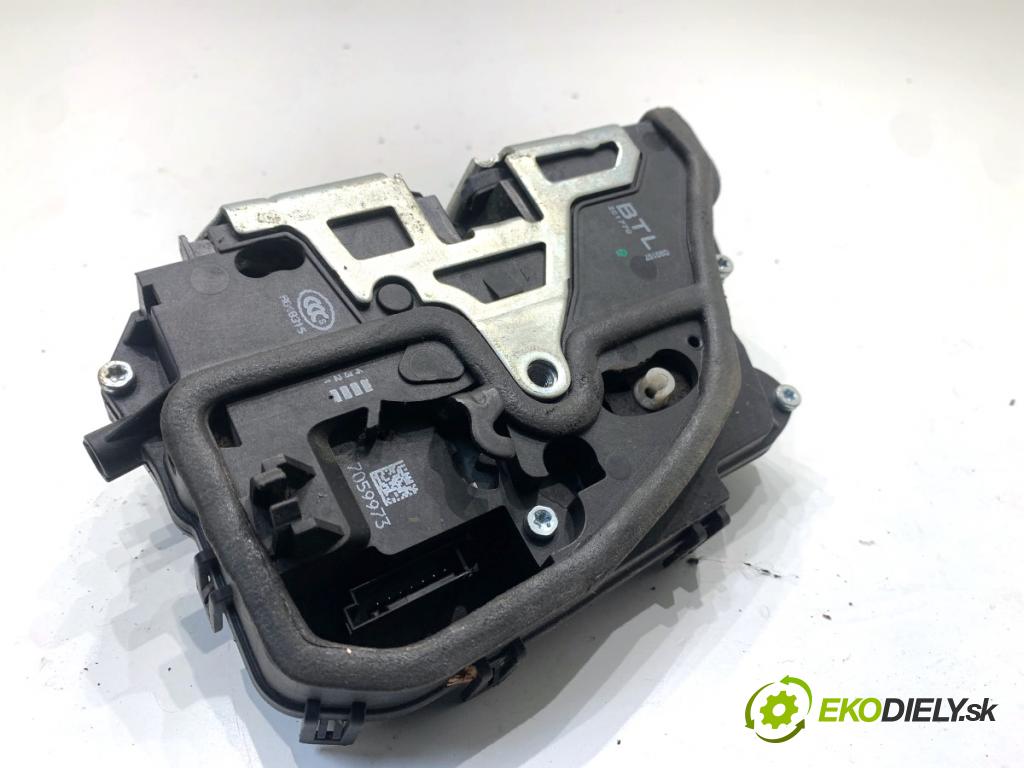 BMW E90 sedan 2006 120 kW 320 d 1995 zámok Dvere ľavy predný 7059973