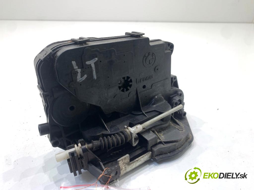 BMW E90 sedan 2006 120 kW 320 d 1995 zámok Dvere ľavy predný 7059973