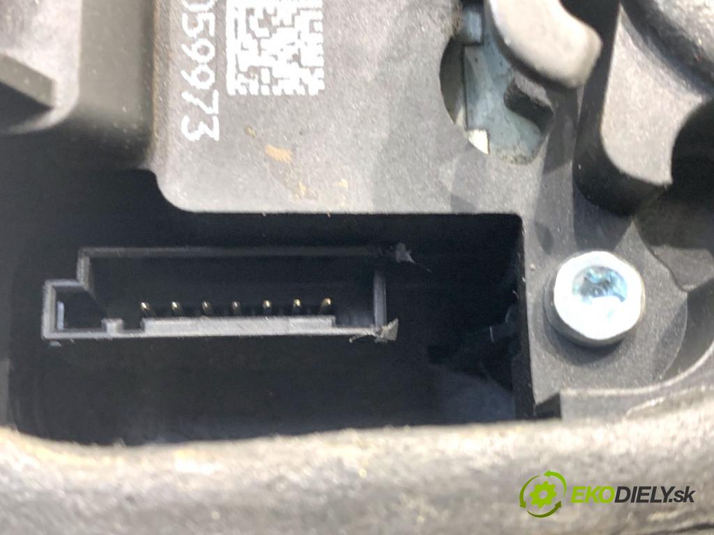 BMW E90 sedan 2006 120 kW 320 d 1995 zámok Dvere ľavy predný 7059973