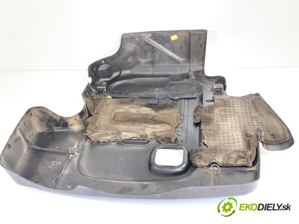 BMW E90 sedan 2006 120 kW 320 d 1995 Kryt Motor 7789006 (Kryt motora)