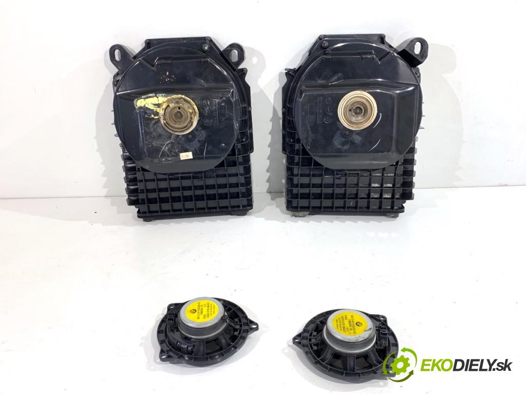 BMW E90 sedan 2006 120 kW 320 d 1995 reproduktory 9143232