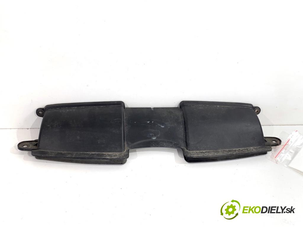 BMW E90 sedan 2006 120 kW 320 d 1995 volant vzduchu 7541738