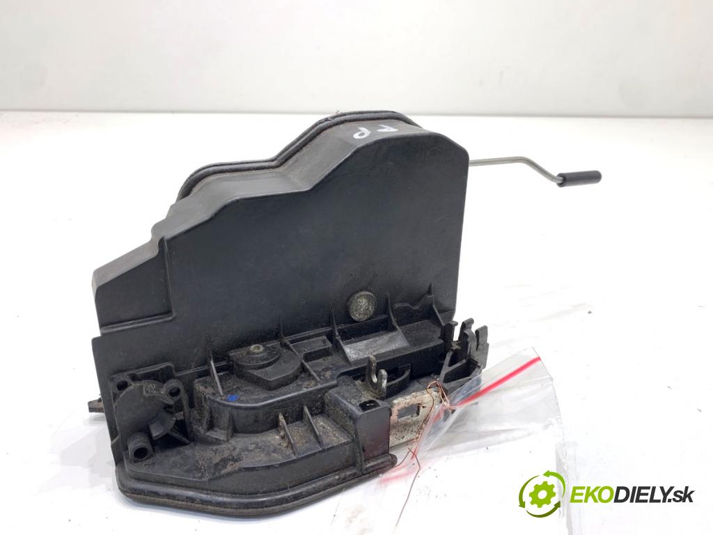 BMW E87 liftback 2005 90 kW 118 d 1995 zámok dveře pravý přední část 7167068