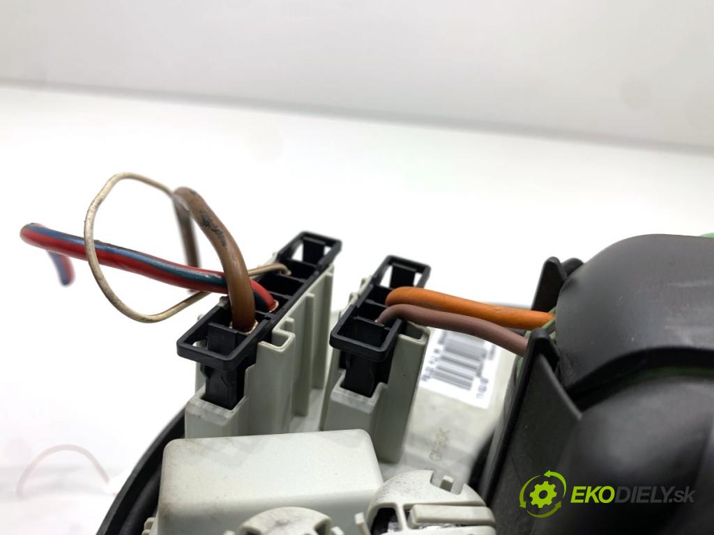 BMW E87 liftback 2005 90 kW 118 d 1995 topení 6933663