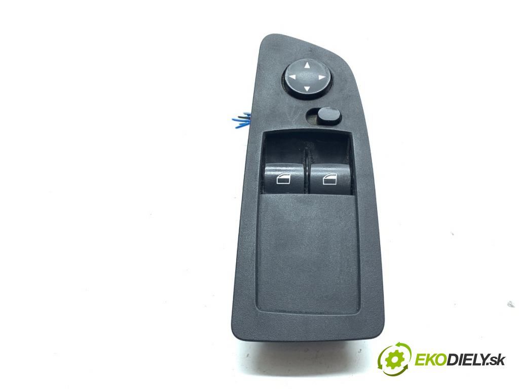 BMW E87 liftback 2005 90 kW 118 d 1995 Prepínač okien 6952006 (Prepínacie páčky pod volantom)