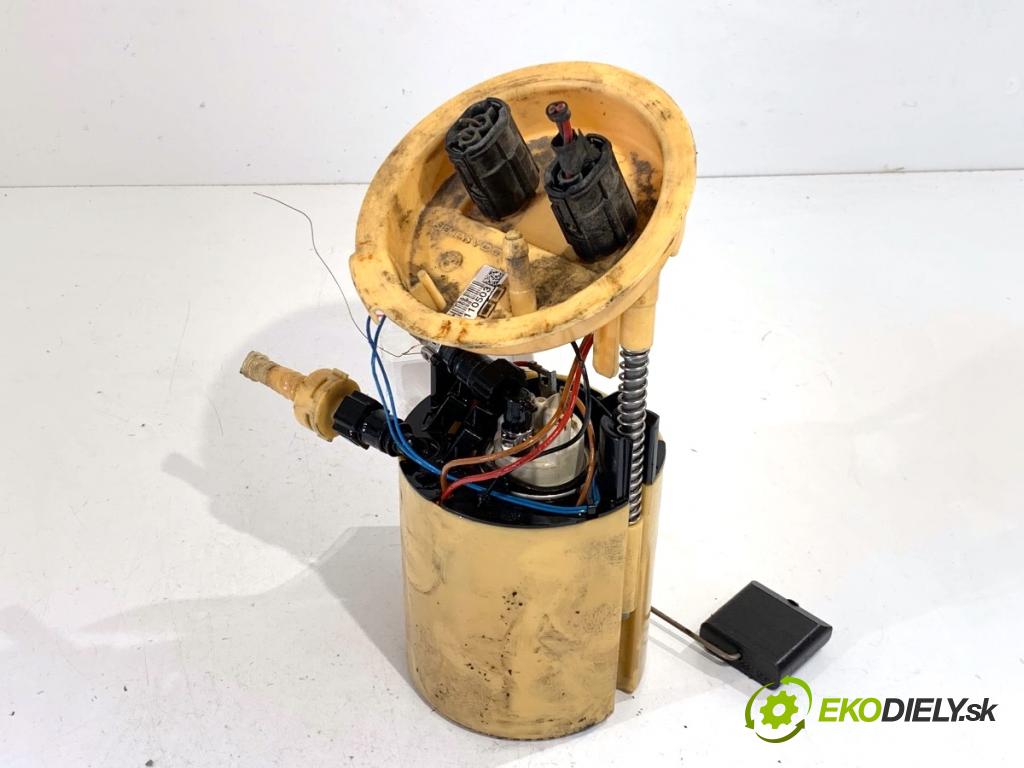 BMW E87 liftback 2005 90 kW 118 d 1995 pumpa paliva 6763886