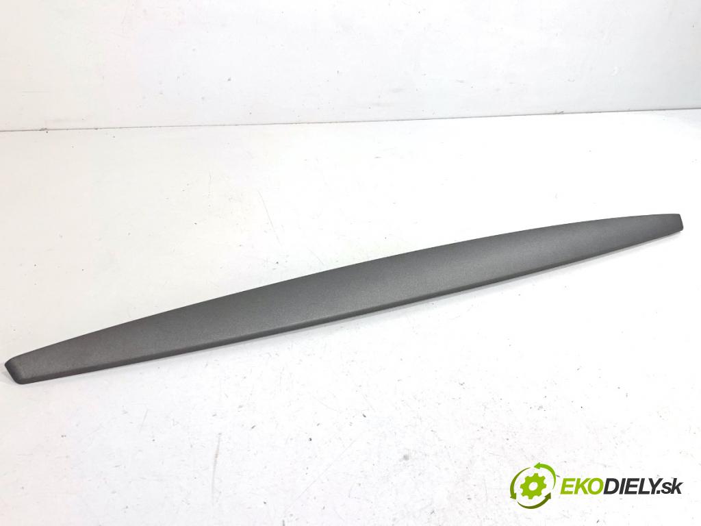 BMW E87 liftback 2005 90 kW 118 d 1995 lišta kryt 7071272 (Lišta)