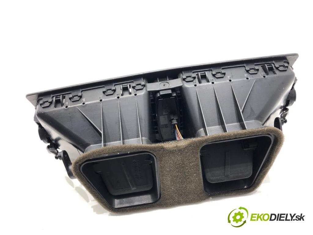 BMW E87 liftback 2005 90 kW 118 d 1995 mří topení přední část 7059189