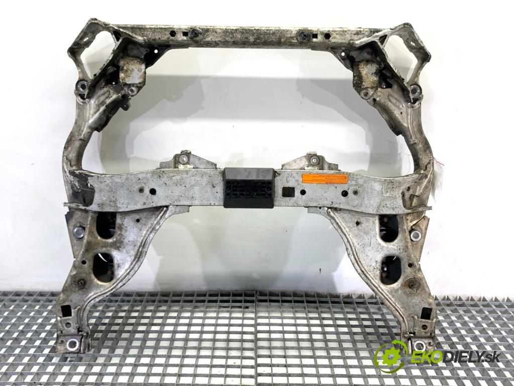 BMW E87 liftback 2005 90 kW 118 d 1995 Výstuha pod Motor  (Výstuha predná)