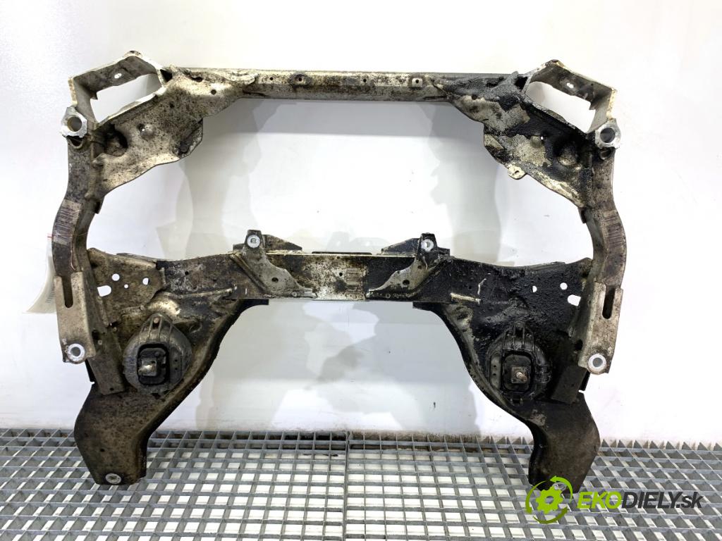 BMW E87 liftback 2005 90 kW 118 d 1995 Výstuha pod Motor (Výstuha predná)