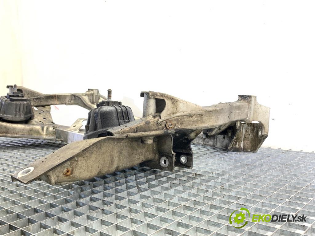 BMW E87 liftback 2005 90 kW 118 d 1995 Výstuha pod Motor (Výstuha predná)