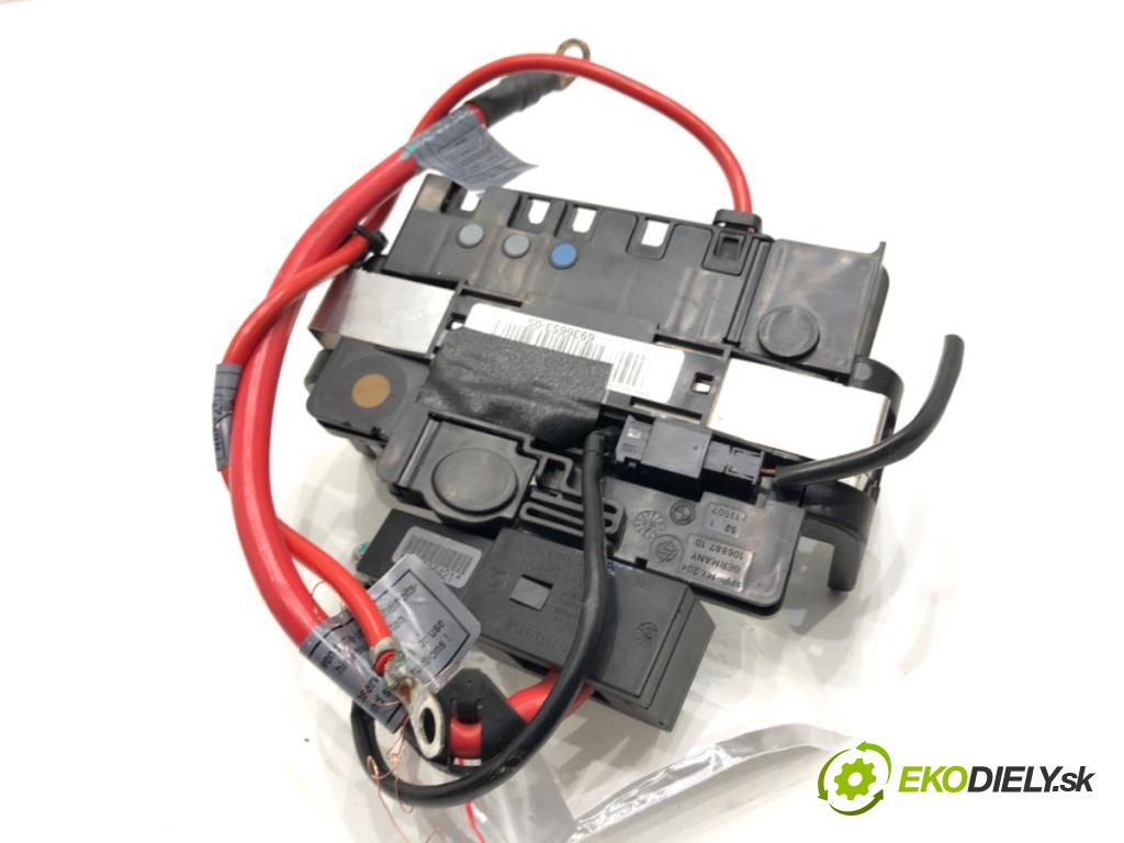 BMW E87 liftback 2005 90 kW 118 d 1995 svorka plus 6929707 6929707