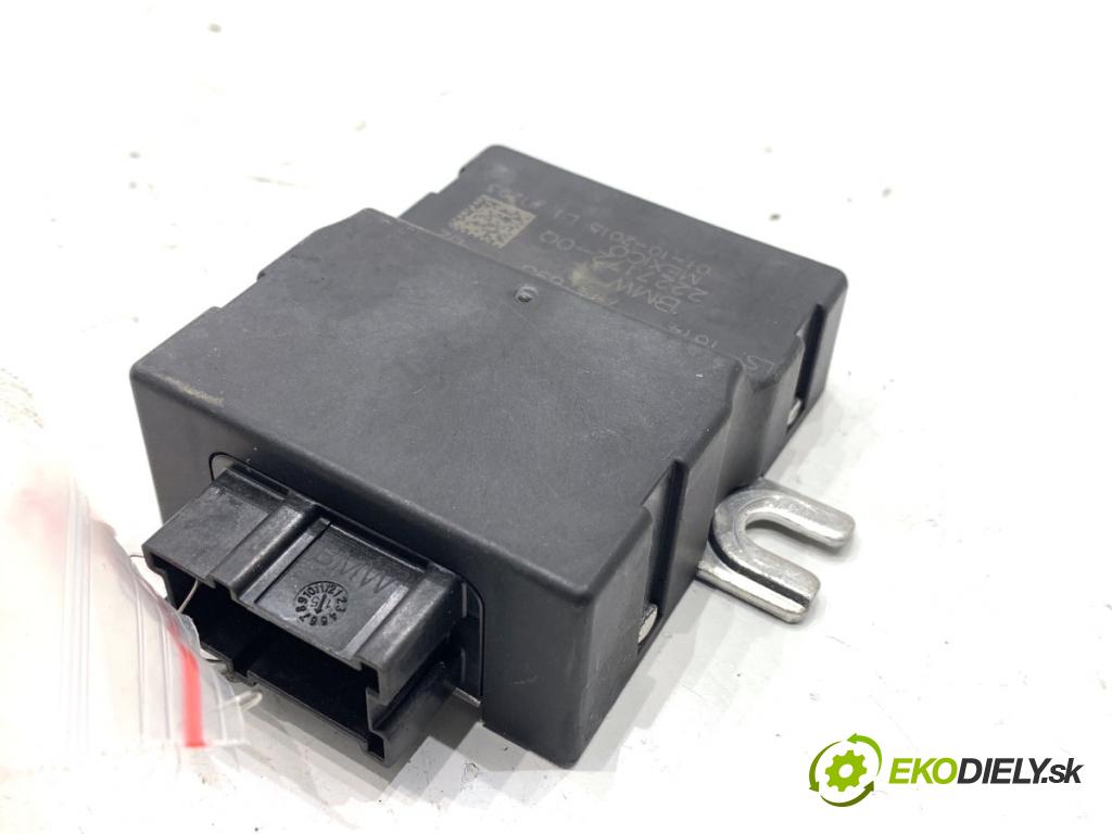 BMW F30 sedan 2015 110 kW 318 d 1995 Modul pumpy paliva 7447895