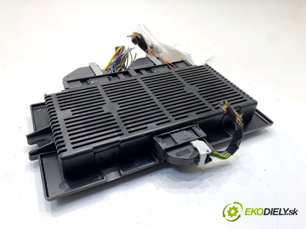 BMW E87 liftback 2005 90 kW 118 d 1995 modul světel 6961130 (Řídící jednotka ostatní)