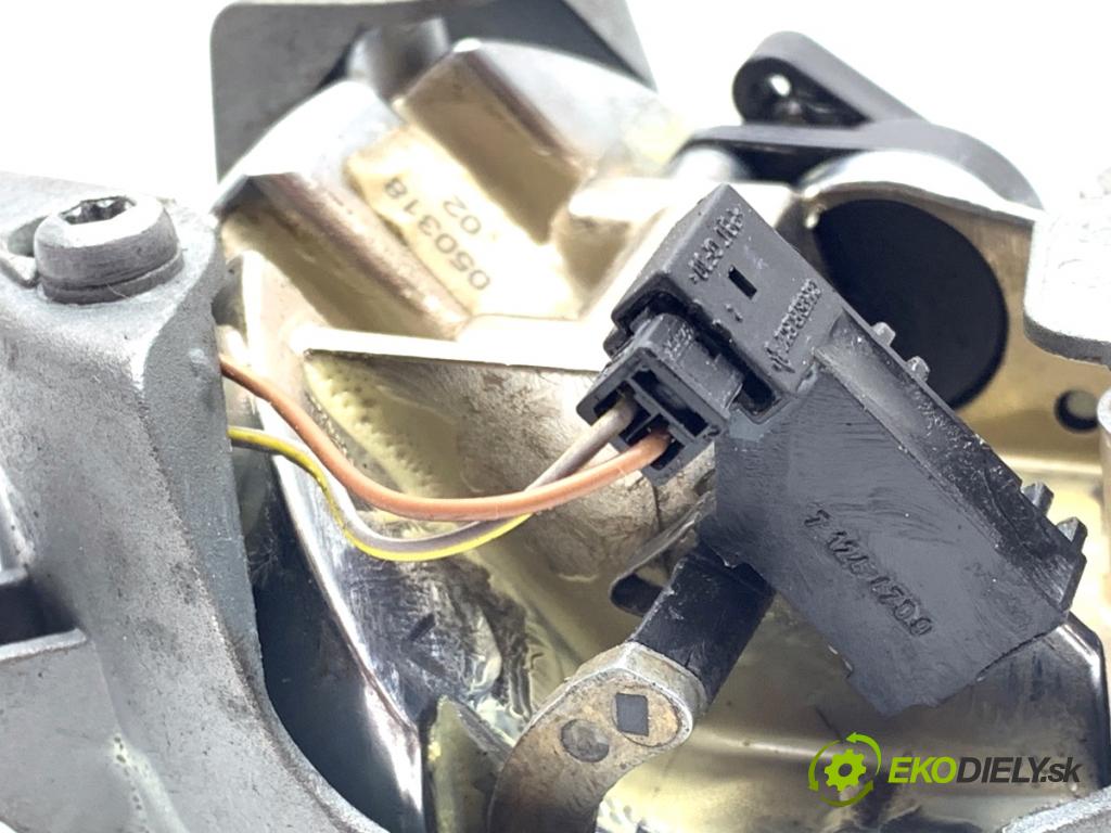 BMW E87 liftback 2005 90 kW 118 d 1995 klika dveří zadní část 7153173
