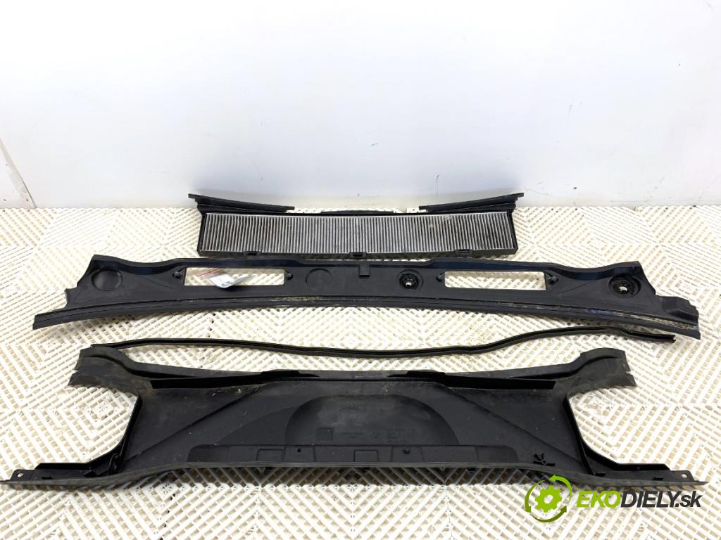 BMW E87 liftback 2005 90 kW 118 d 1995 Torpédo, plast pod čelné okno 6925015 57550913 (Torpédo (plast pod čelným sklom))