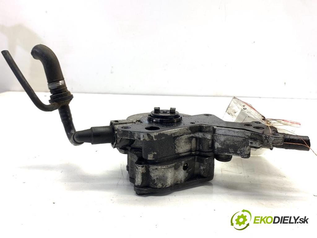 VW PASSAT B6 sedan 2007 77 kW 1.9 TDI 1896 Pumpa vákuová 038145209N