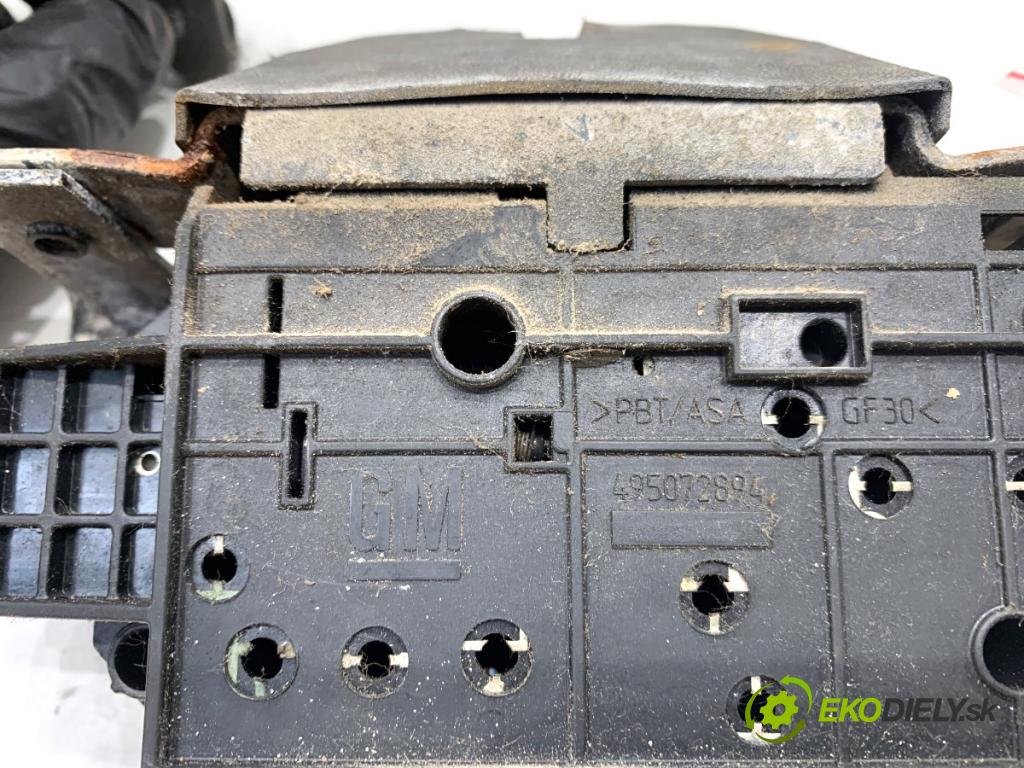 OPEL VECTRA C Kombi 2005 110 kW 1.9 CDTI (F35) 1910 zámok dverí zad 13185566