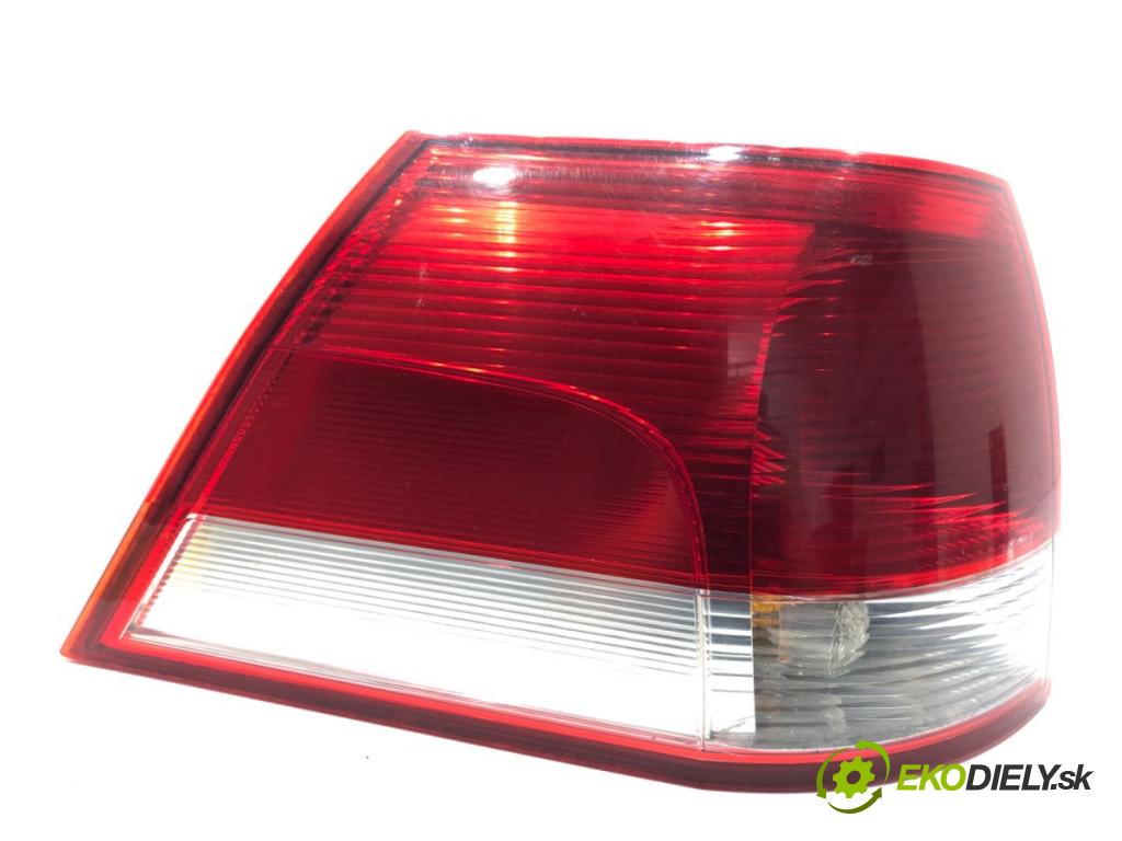 OPEL VECTRA C Kombi 2005 110 kW 1.9 CDTI (F35) 1910 světlo levý zadní část 24469461
