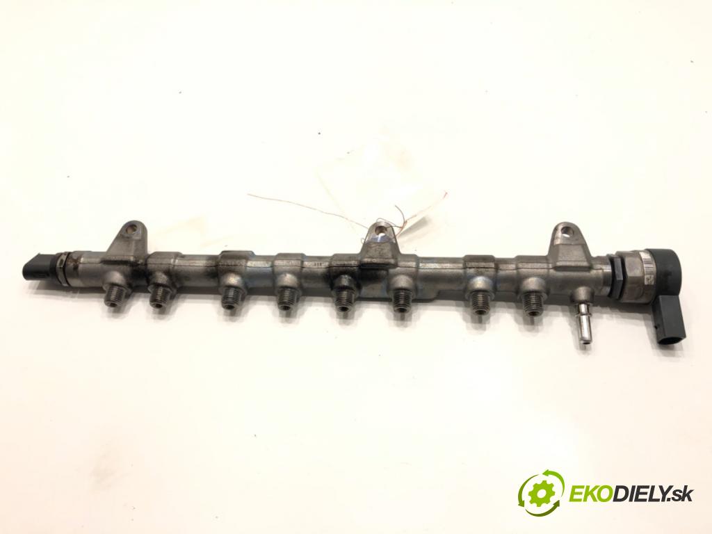 BMW G05 SUV 2020 294 kW xDrive M 50 d 2993 lišta vstřikovací 8588885 0281006744 (Vstřikovací lišta)