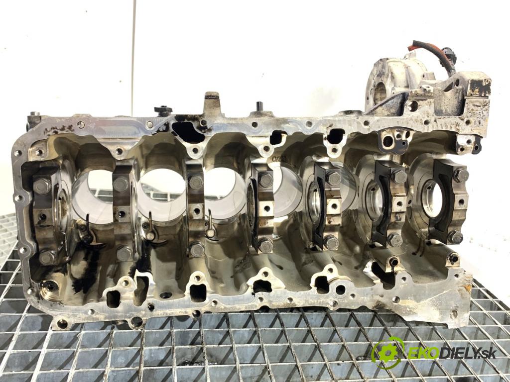 BMW G05 SUV 2020 294 kW xDrive M 50 d 2993 blok Motor 8575501 (Blok motora)