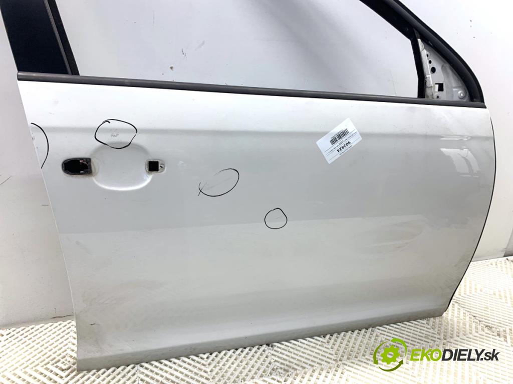 VW GOLF VI Kombi 2010 77 kW 1.6 TDI 1598 Dvere pravy predný LB9A