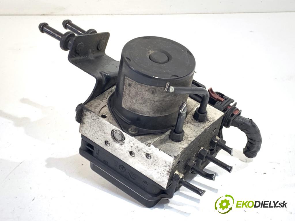VW FOX liftback 2005 51 kW 1.4 TDI 1422 Pumpa ABS 5Z0614517 (Pumpa ABS)