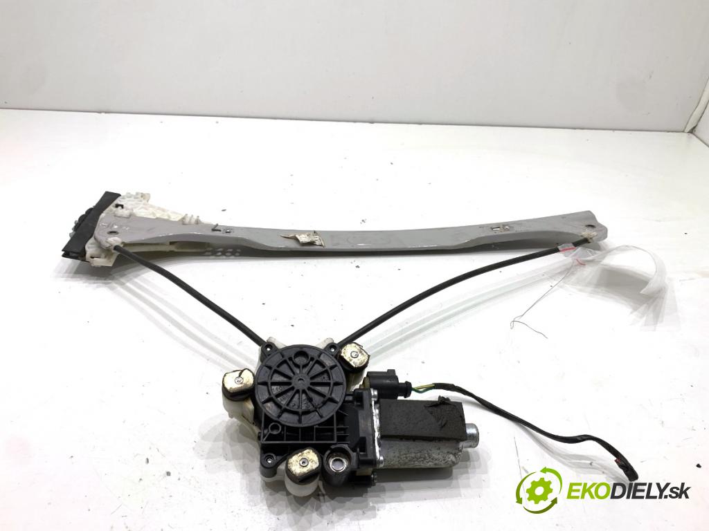 VW FOX liftback 2005 51 kW 1.4 TDI 1422 Mechanizmus okna pravy predný 5Z3837502A