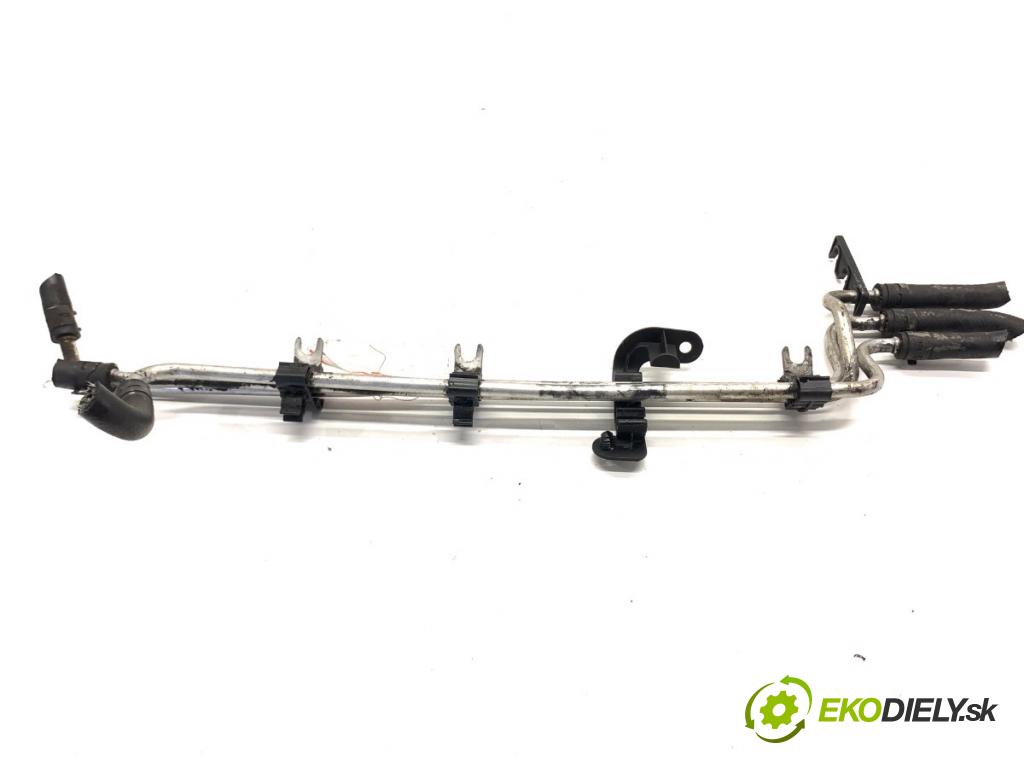 VW PASSAT B6 sedan 2007 77 kW 1.9 TDI 1896 Rúrka PALIVO: