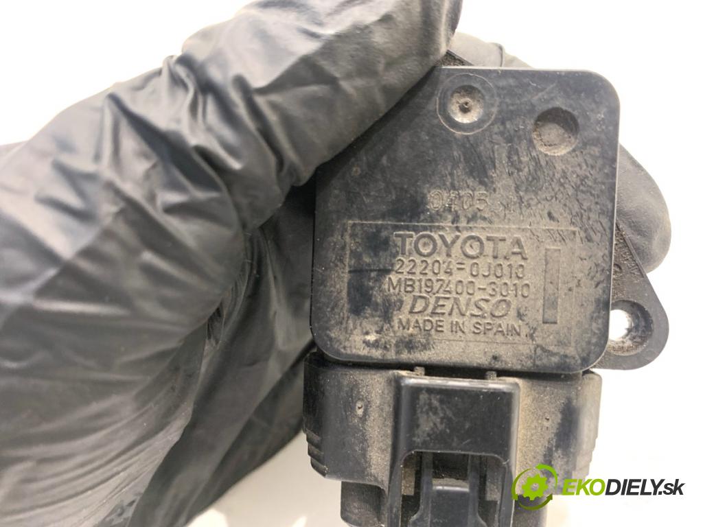 TOYOTA AVENSIS T25 liftback 2004 108 kW 2.0 (AZT250_) 1998 váha vzduchu 22204-0J010 (Snímač hmotnosti vzduchu)