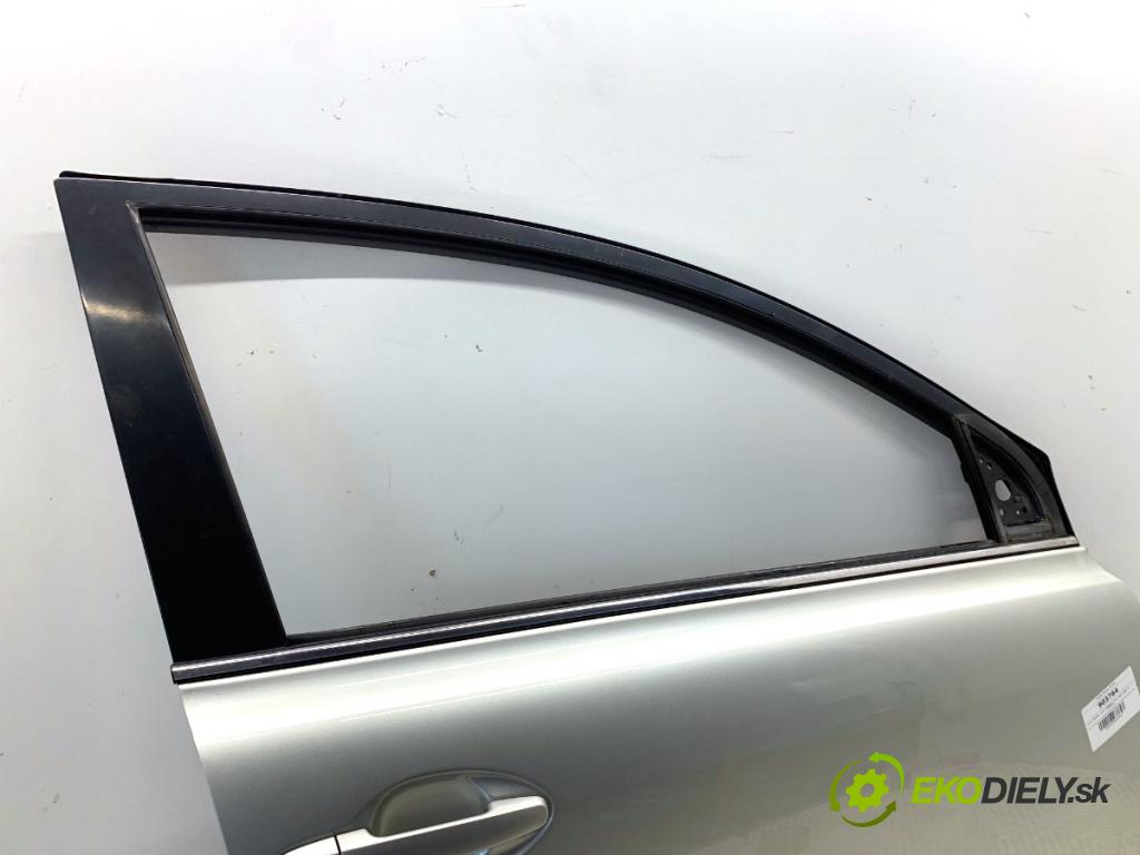 TOYOTA AVENSIS T25 liftback 2004 108 kW 2.0 (AZT250_) 1998 Dvere pravy predný