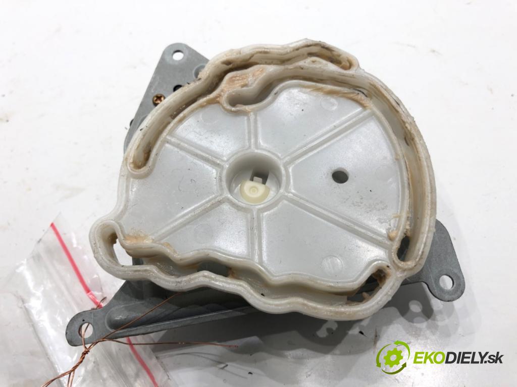 TOYOTA AVENSIS T25 liftback 2004 108 kW 2.0 (AZT250_) 1998 Motor kúrenia AE063700-8610