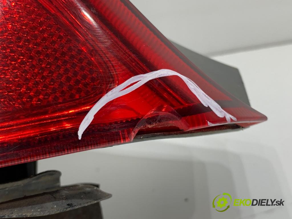 HONDA CIVIC VII liftback 2005 81 kW 1.6 i (EP2) 1590 Svetlo ľavy zad