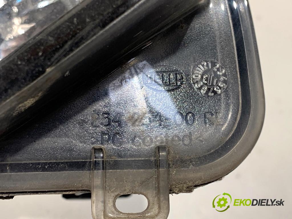 VW GOLF VI Kombi 2010 77 kW 1.6 TDI 1598 světlomet pravý přední část