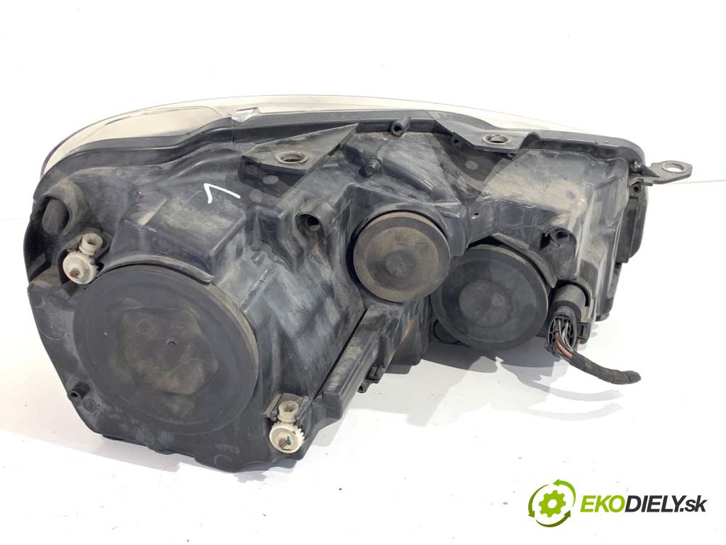 VW GOLF VI Kombi 2010 77 kW 1.6 TDI 1598 Svetlomet ľavy predný