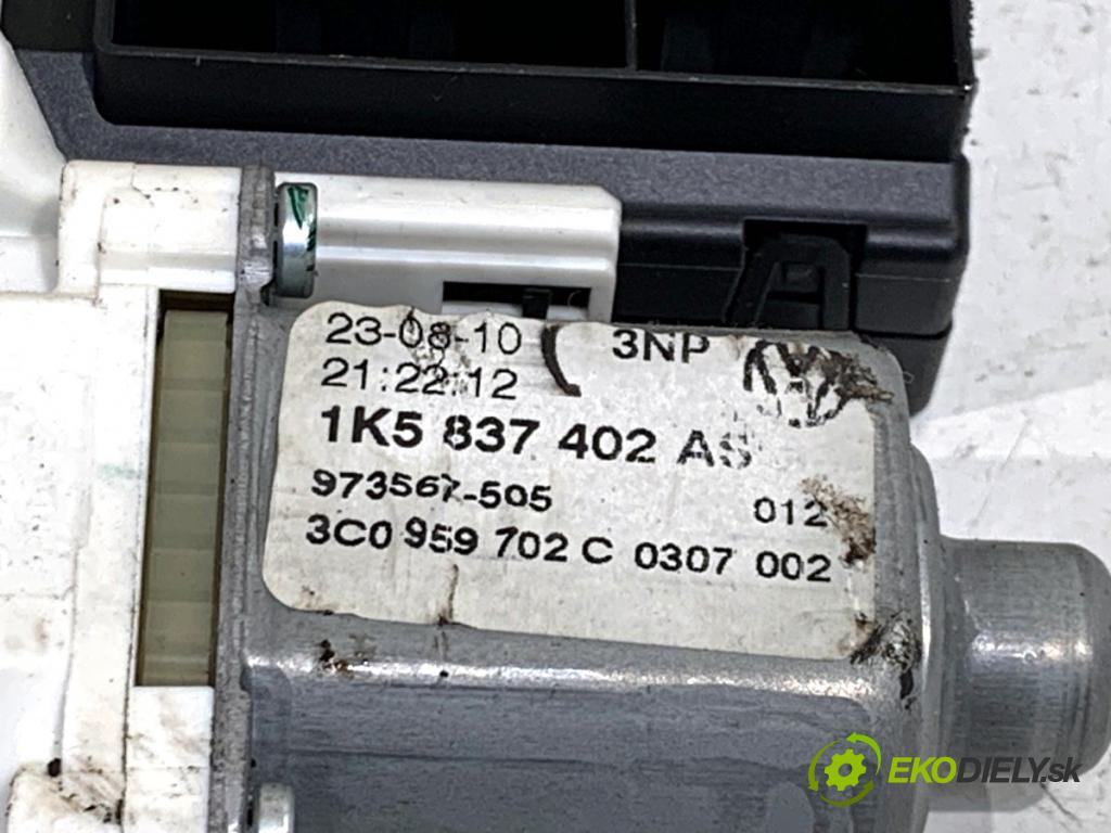 VW GOLF VI Kombi 2010 77 kW 1.6 TDI 1598 Mechanizmus okna pravy predný 1K5837402AS
