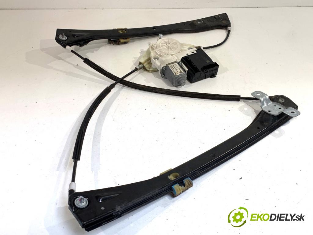 VW GOLF VI Kombi 2010 77 kW 1.6 TDI 1598 mechanismus okna levý přední část 1K5837401AS