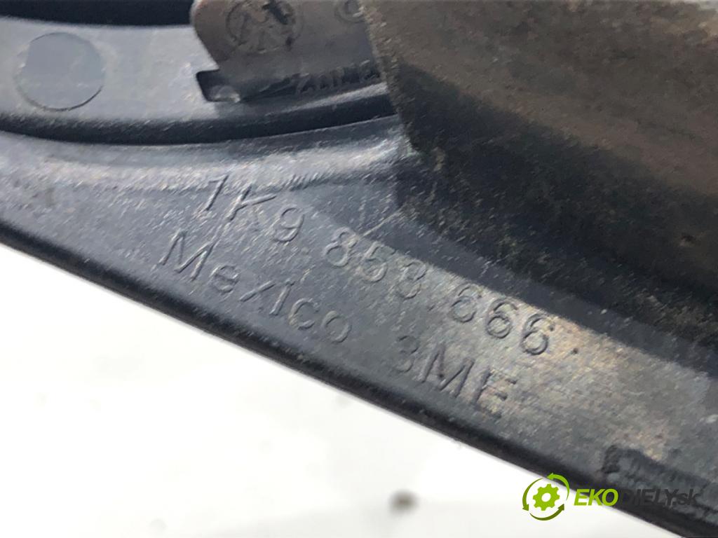 VW GOLF VI Kombi 2010 77 kW 1.6 TDI 1598 mří nárazníka pravý přední část 1K9853666