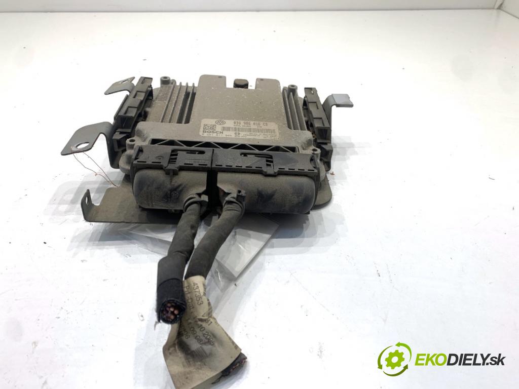 VW TOURAN nadwozie wielkoprzestrzenne (MPV) 2005 77 kW 1.9 TDI 1896 riadiaca jednotka Motor 03G906016CD 0281011945 (Riadiaca jednotka)