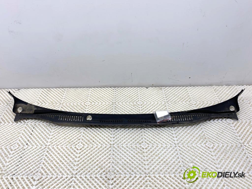 VW TOURAN nadwozie wielkoprzestrzenne (MPV) 2005 77 kW 1.9 TDI 1896 torpédo plast pod čelní okno 2K0819403 (Plast pod čelním sklem)