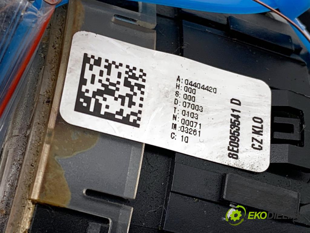 AUDI A4 B6 sedan 2004 114 kW 2.5 TDI 2496 Krúžok, slimák airbag 8E0953541D (Airbag)